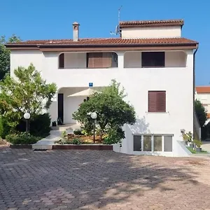  Appartement Cerova